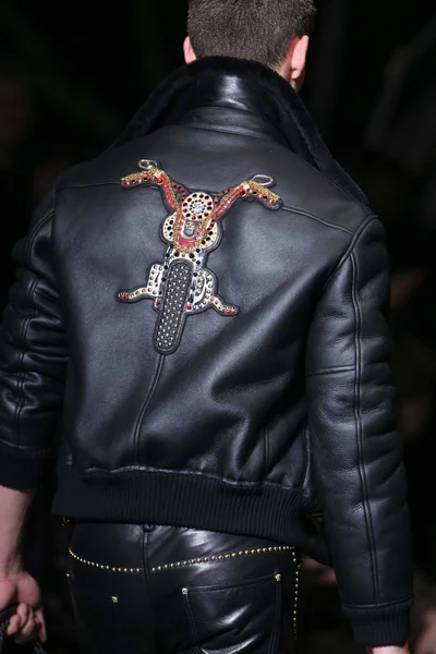 Look 119